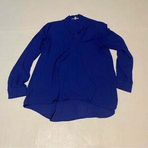 12. ⭐️ Pleione blue top size small